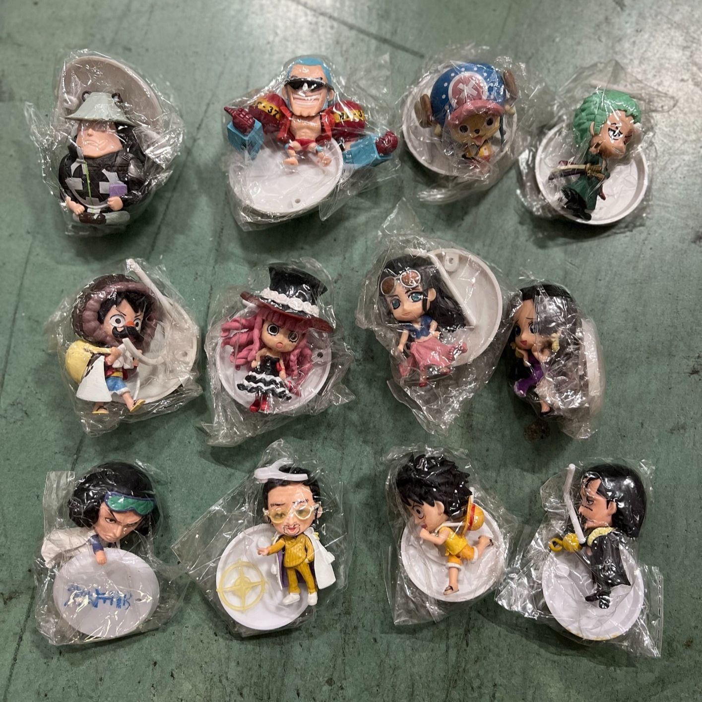 One Piece chibi Luffy, White S - Model Kit Luffy ulasan dan harga